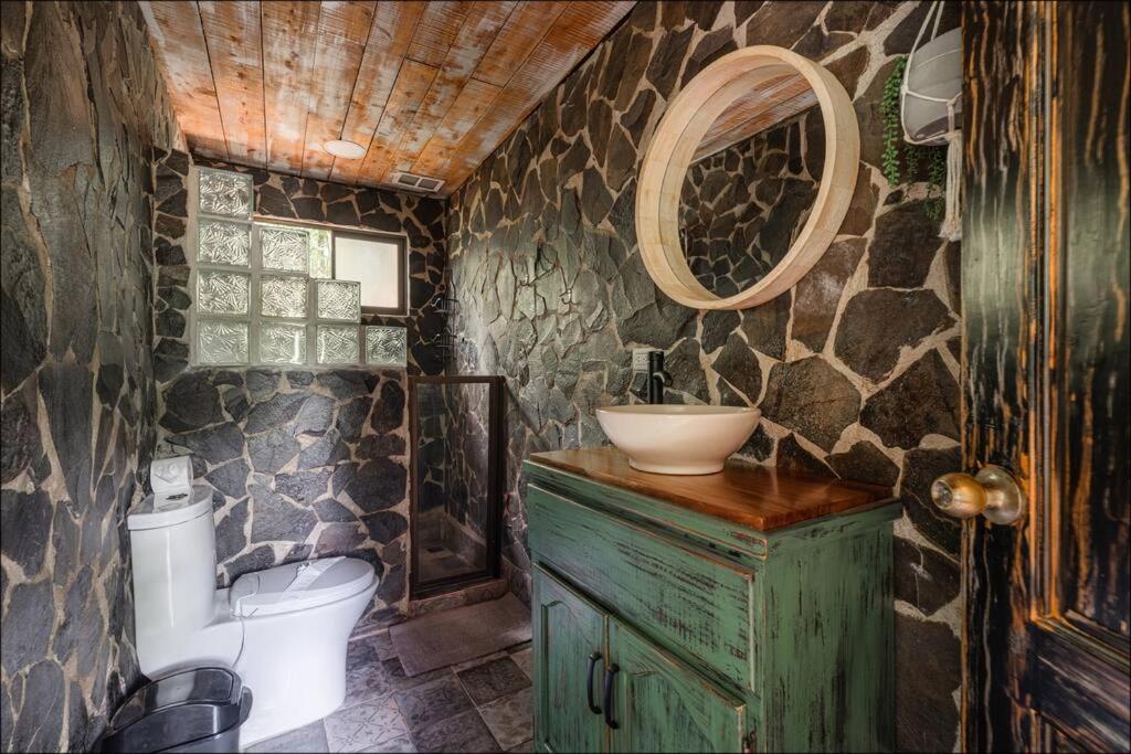 Unicorn Lodge: Direct Riverfront : Unique Experience San Gerardo de Dota Buitenkant foto